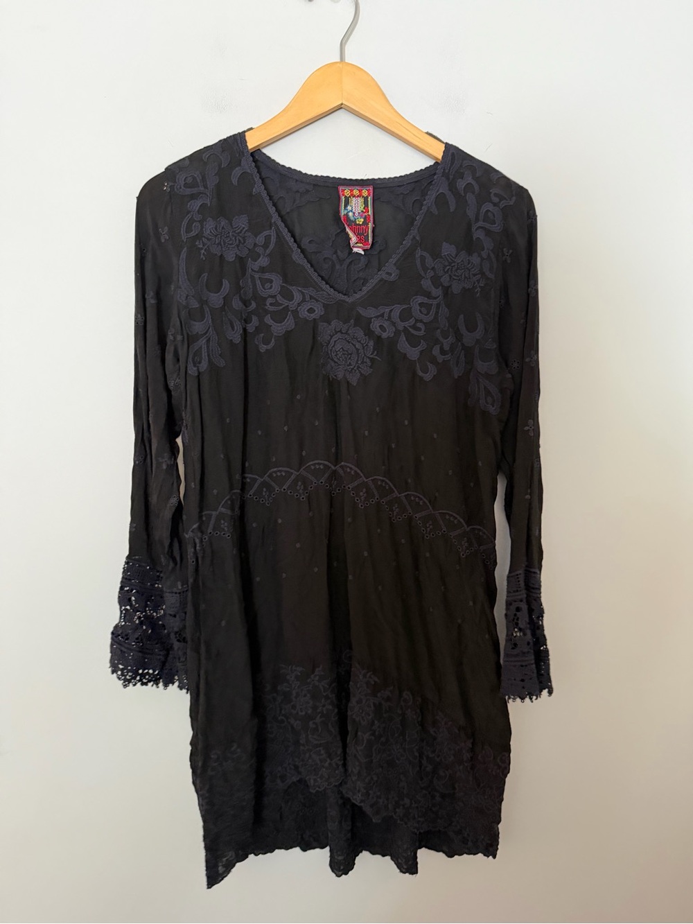 Johnny Was Embroidered Lace Black Tunic Top Size Small
